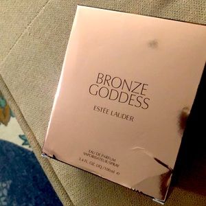 Estée Lauder bronze goddess not used